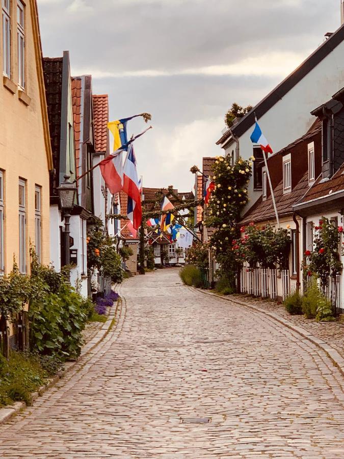 Hotel Bed & Breakfast Am Dom Schleswig Buitenkant foto